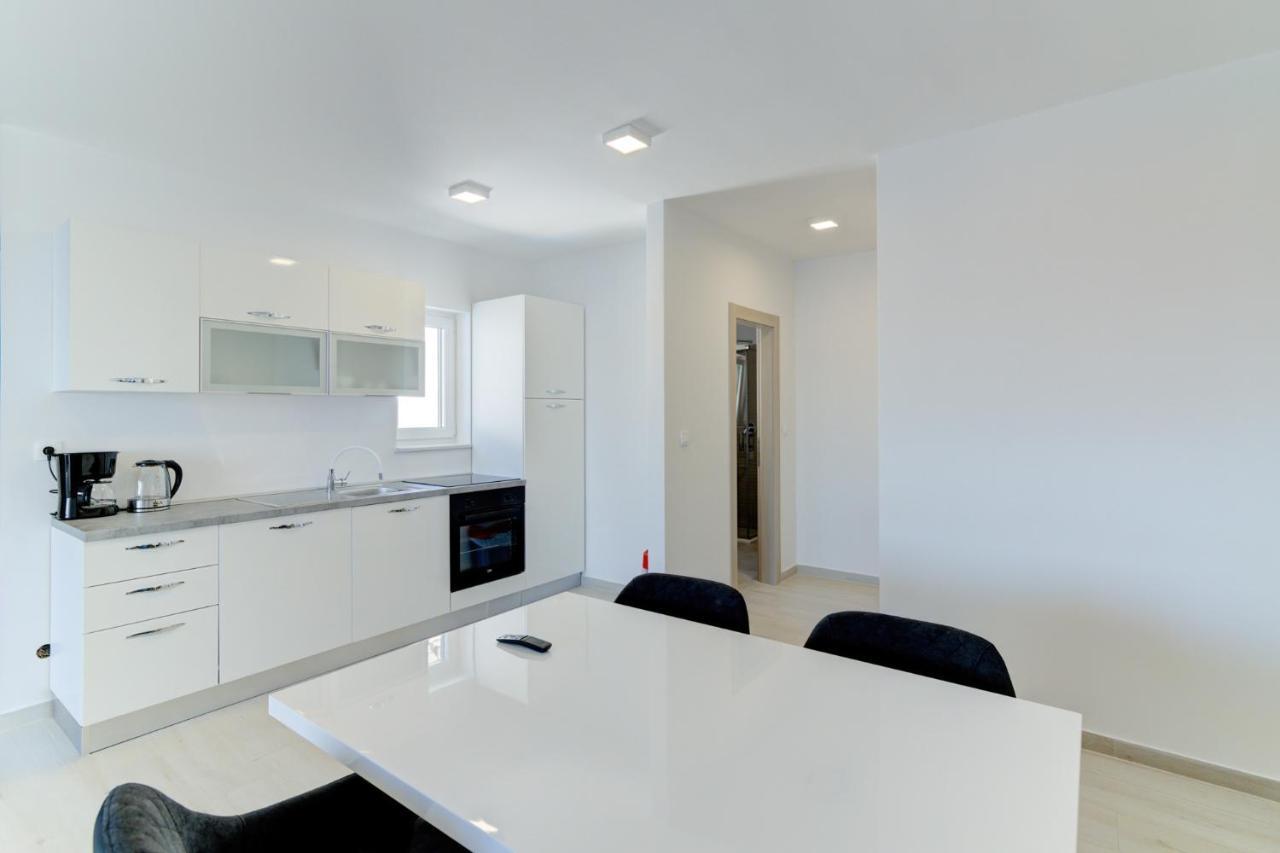 Apartmani Olimp Свети Юрай Екстериор снимка